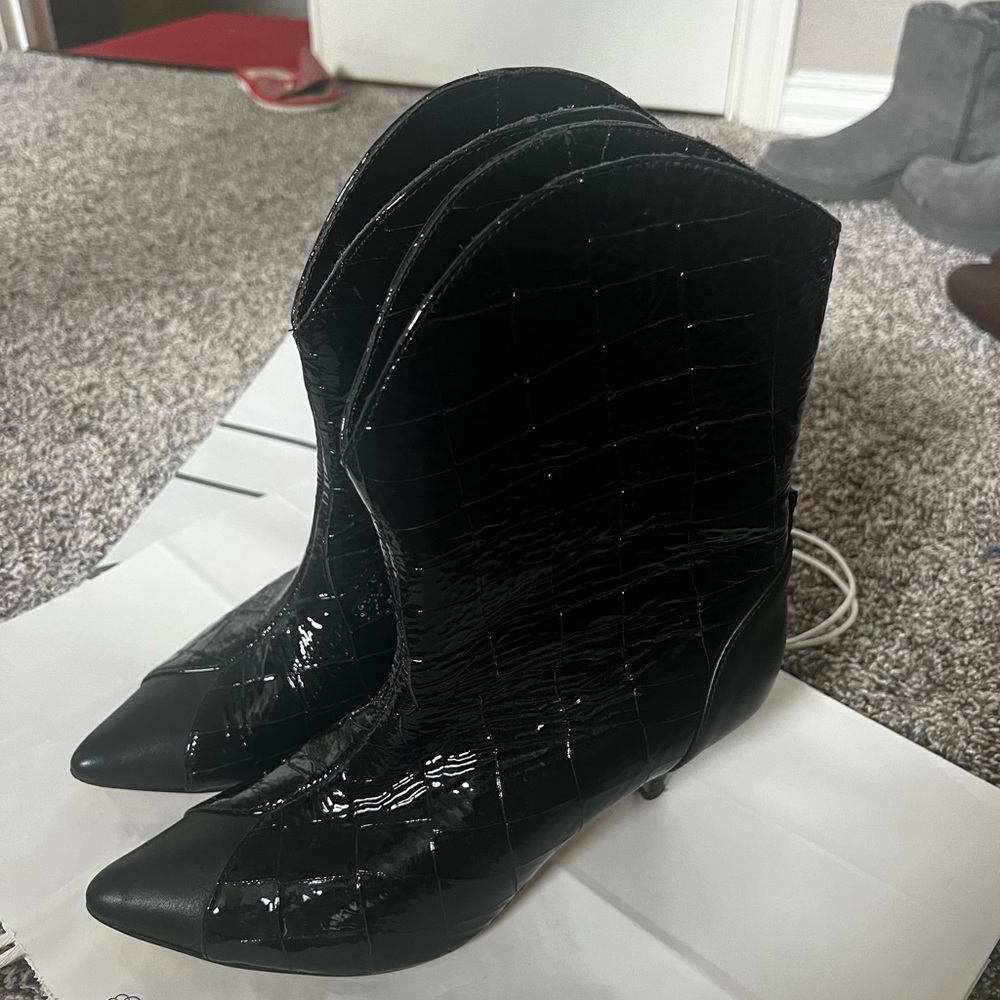 Black patent leather boots 7.5/38